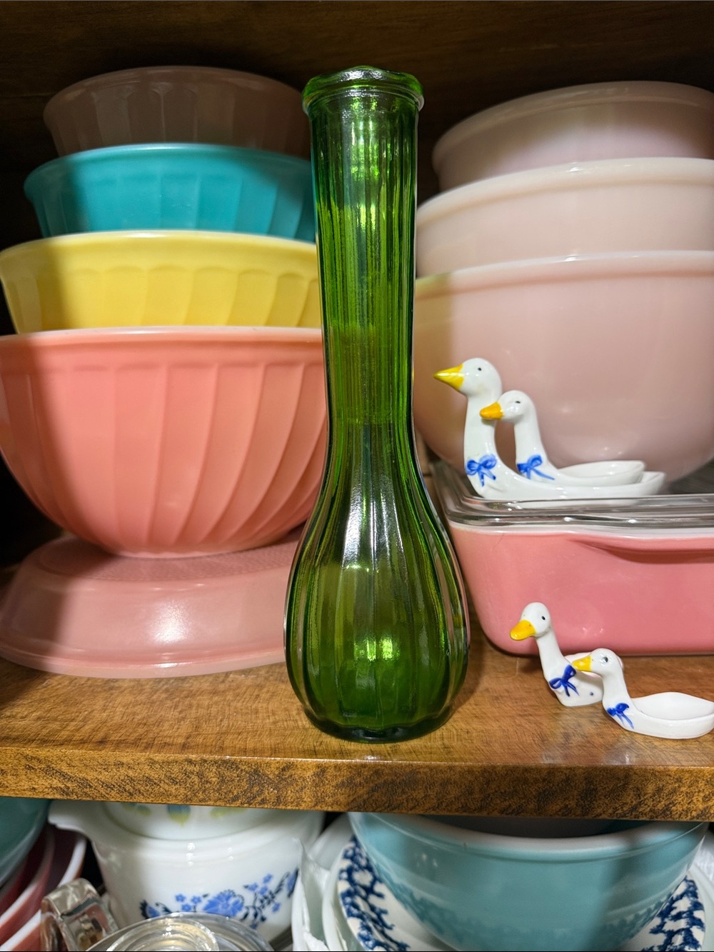 vintage emerald green glass bud vase